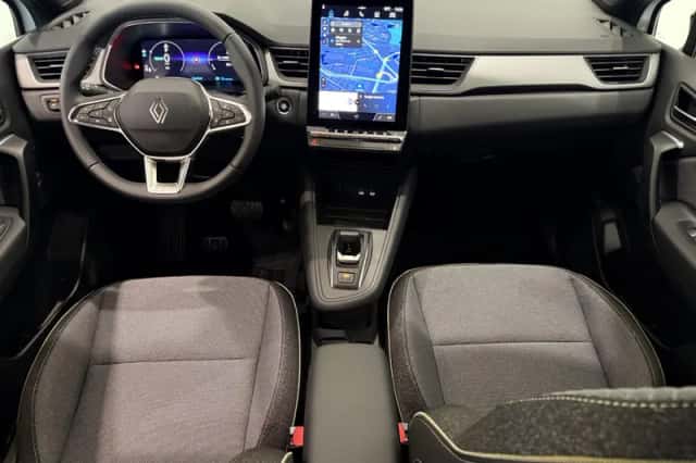 Renault Captur (2026) thumbnail 3