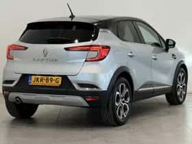 Renault Captur (2021) thumbnail 2