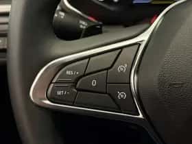 Renault Captur (2021) thumbnail 19