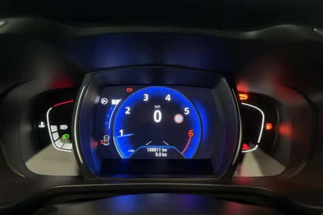 Renault Kadjar (2022) thumbnail 4