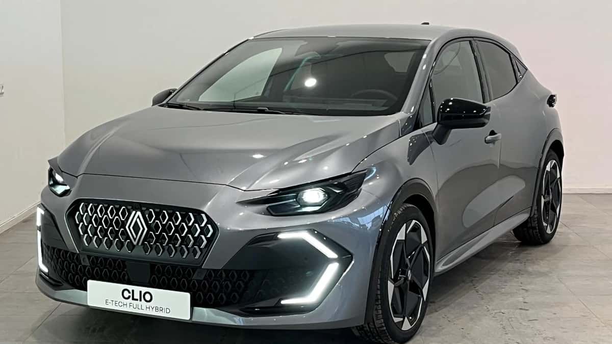 Renault Clio — foto 1