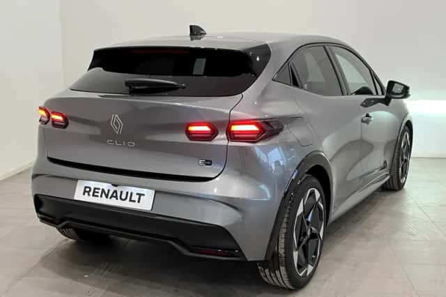 Renault Clio (2026) thumbnail 2
