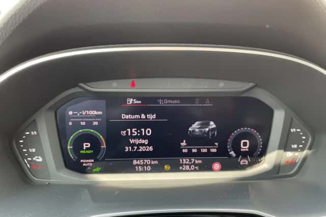 Audi Q3 (2021) thumbnail 4
