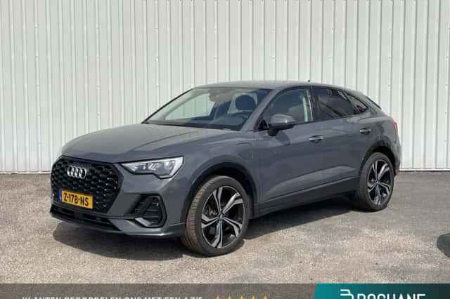 Audi Q3 (2021) thumbnail 1
