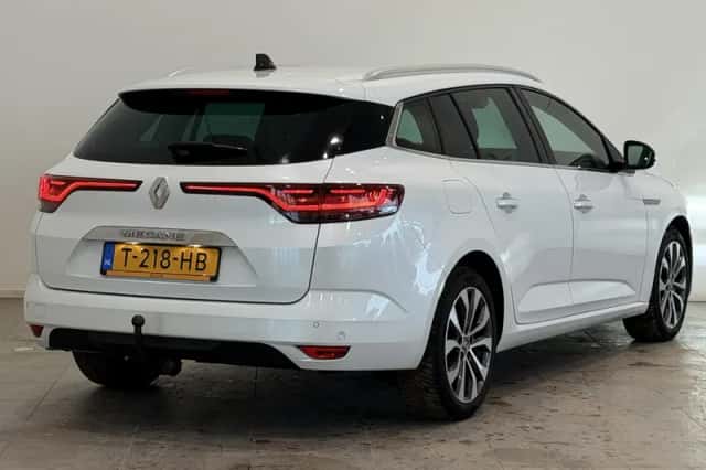 Renault Mégane (2023) thumbnail 2