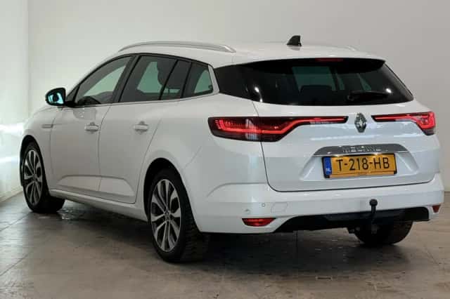 Renault Mégane (2023) thumbnail 6
