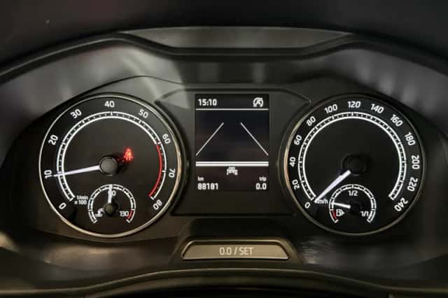 Škoda Kamiq (2023) thumbnail 4