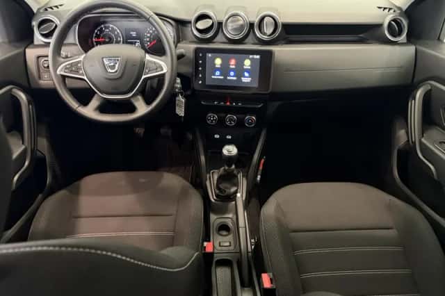 Dacia Duster (2022) thumbnail 3