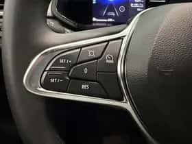Renault Captur (2024) thumbnail 18
