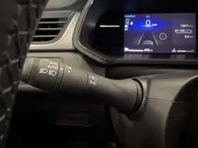 Renault Captur (2024) thumbnail 27