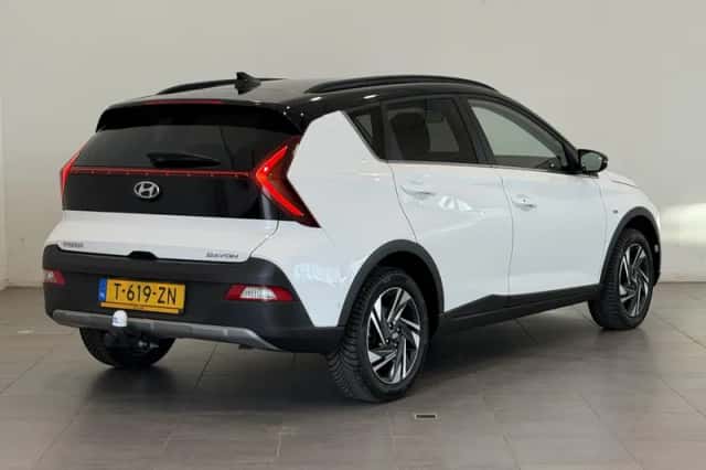 Hyundai Bayon (2023) thumbnail 2