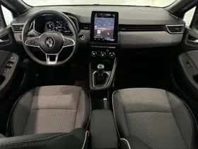 Renault Clio (2024) thumbnail 3