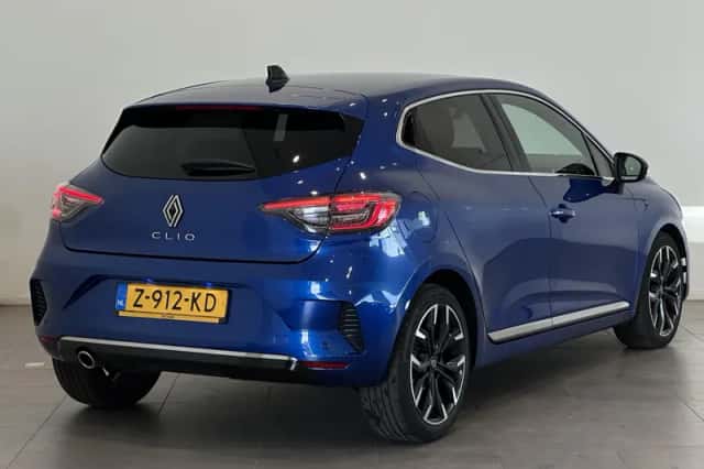 Renault Clio (2024) thumbnail 2