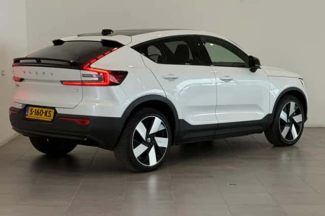 Volvo C40 (2023) thumbnail 2