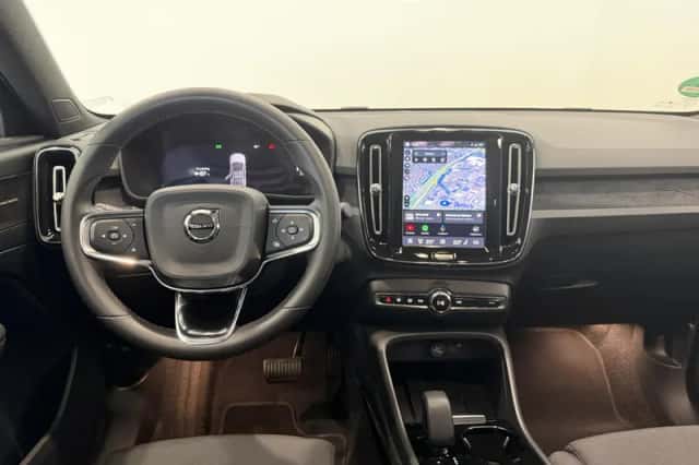 Volvo C40 (2023) thumbnail 3