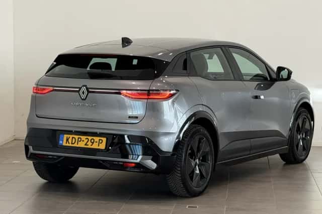 Renault Mégane E-Tech (2025) thumbnail 2
