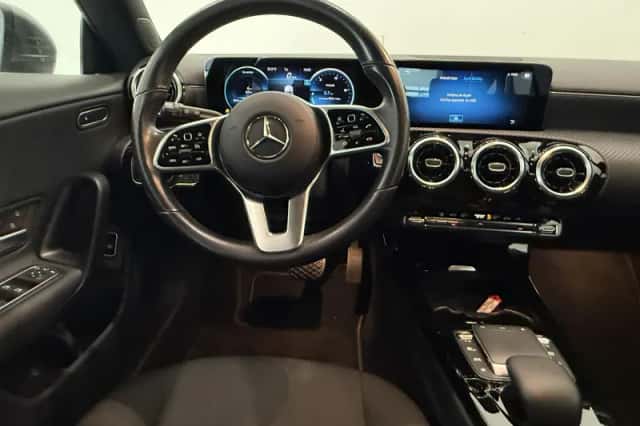 Mercedes-Benz CLA-Klasse (2020) thumbnail 3
