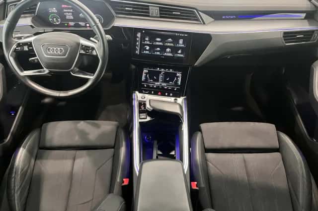 Audi e-tron (2022) thumbnail 3
