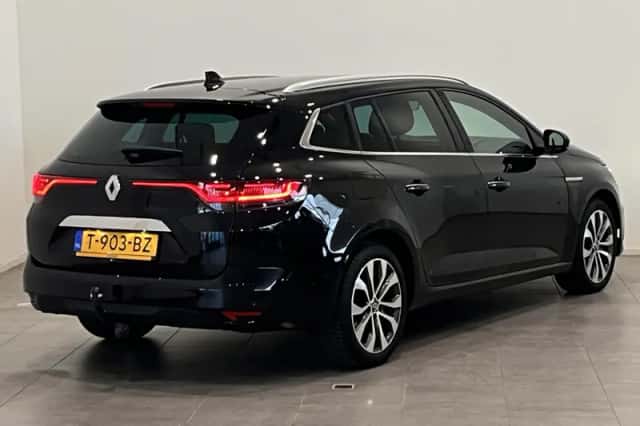 Renault Mégane (2023) thumbnail 2