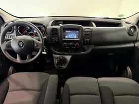 Renault Trafic (2021) thumbnail 3