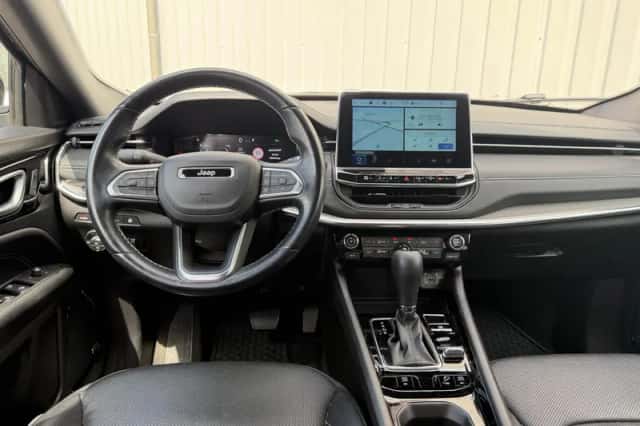 Jeep Compass (2021) thumbnail 3