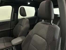 Ford Kuga (2021) thumbnail 22