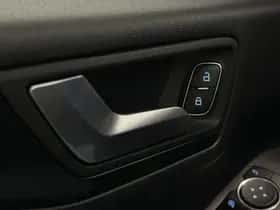 Ford Kuga (2021) thumbnail 28