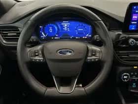 Ford Kuga (2021) thumbnail 4