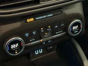 Ford Kuga (2021) thumbnail 13