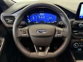 Ford Kuga (2021) thumbnail 37