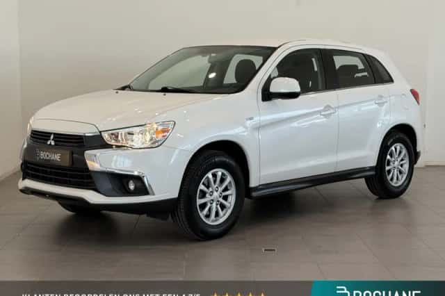 Mitsubishi ASX (2017) thumbnail 1