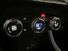 Renault Captur (2023) thumbnail 13