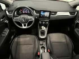 Renault Captur (2023) thumbnail 3