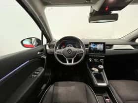 Renault Captur (2023) thumbnail 22