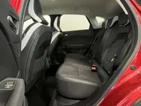 Renault Captur (2023) thumbnail 26