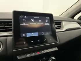 Renault Captur (2023) thumbnail 32