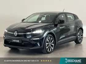 Renault Mégane E-Tech (2022) thumbnail 1