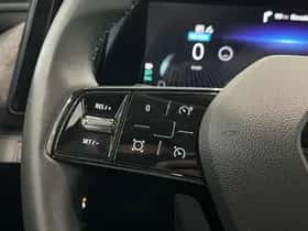 Renault Mégane E-Tech (2022) thumbnail 23