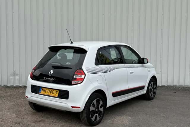 Renault Twingo (2017) thumbnail 2