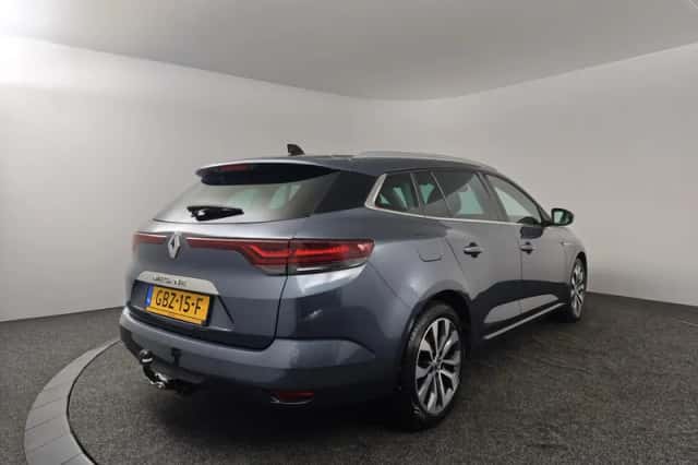 Renault Mégane (2024) thumbnail 2