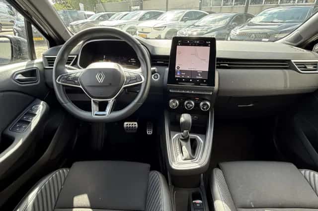 Renault Clio (2025) thumbnail 2