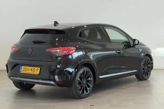 Renault Clio (2025) thumbnail 2
