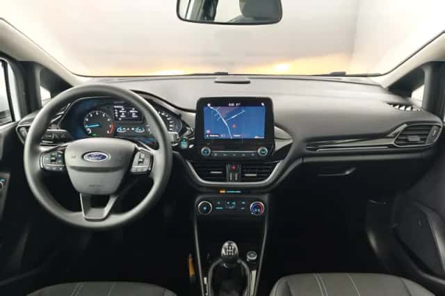 Ford Fiesta (2018) thumbnail 3