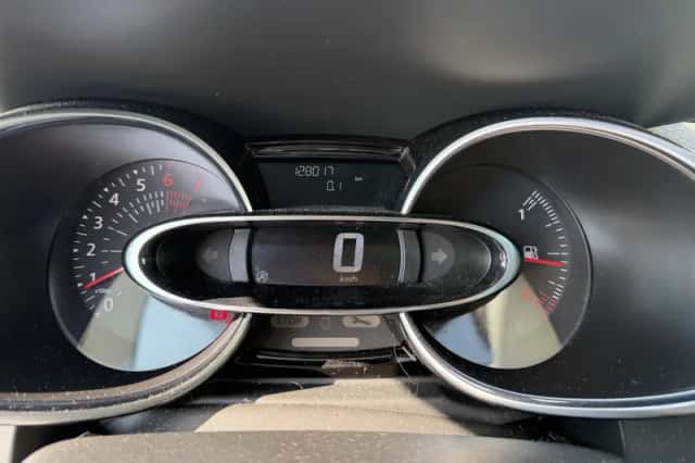 Renault Clio (2018) thumbnail 4