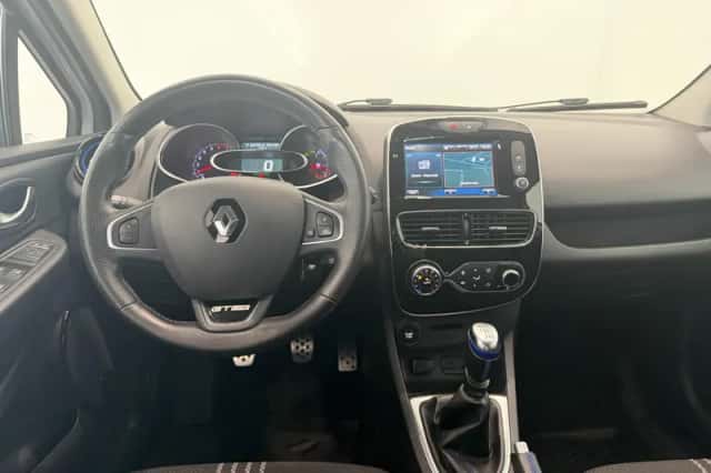 Renault Clio (2018) thumbnail 3