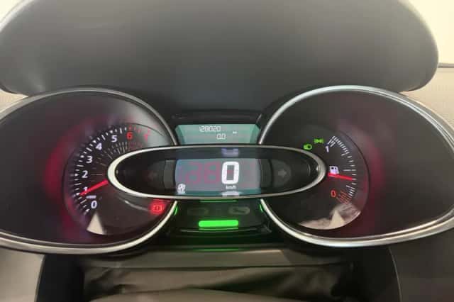 Renault Clio (2018) thumbnail 4
