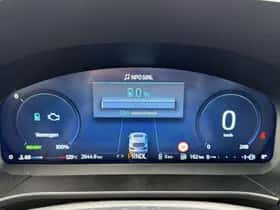 Ford Kuga (2024) thumbnail 4