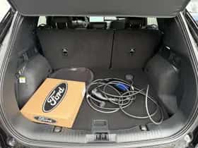 Ford Kuga (2024) thumbnail 9