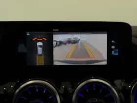 Mercedes-Benz EQA (2021) thumbnail 12