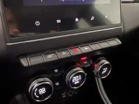 Renault Captur (2020) thumbnail 35